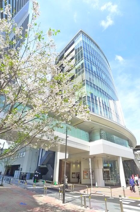 ミレニアムガドンの物件外観写真