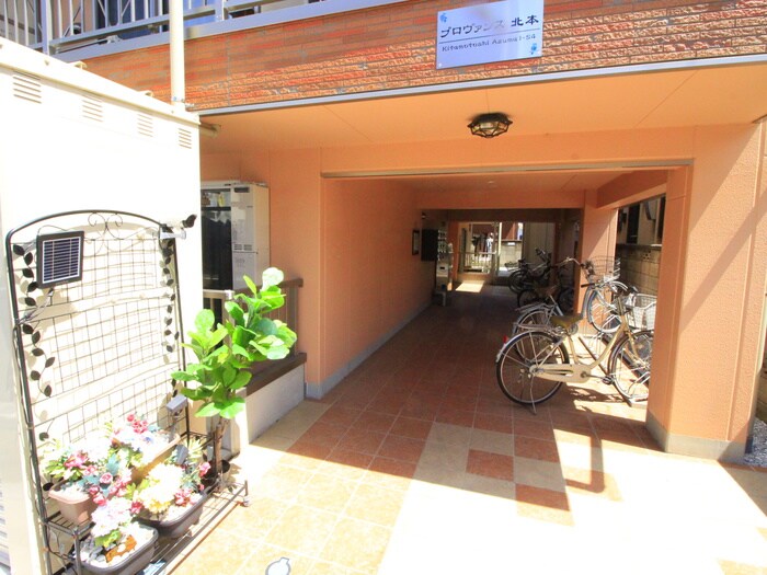 プロヴァンス北本の物件外観写真