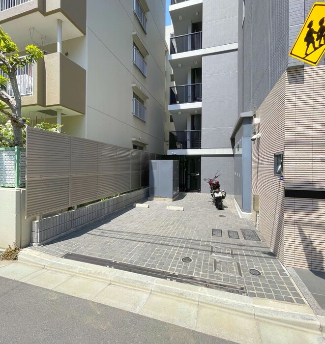 ORSUS HONJOAZUMABASHIの物件外観写真