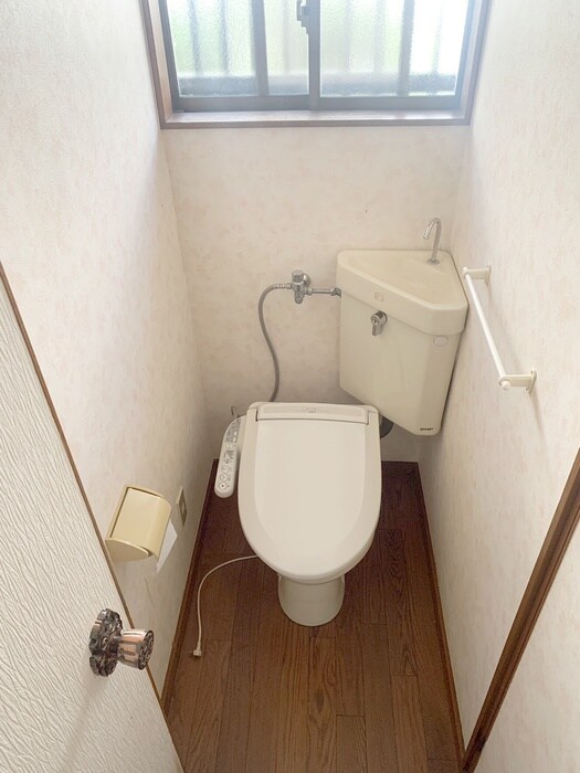 学園東町貸家の物件内観写真