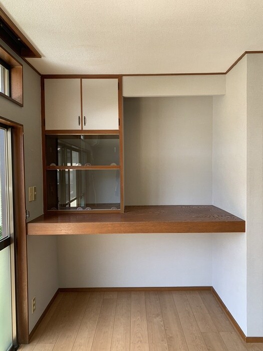 学園東町貸家の物件内観写真