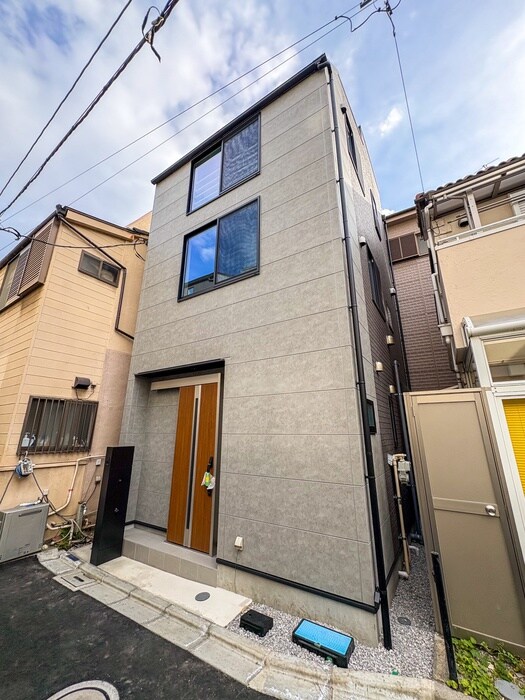 西日暮里6丁目戸建の物件外観写真