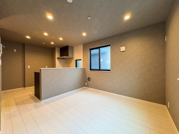 西日暮里6丁目戸建の物件内観写真