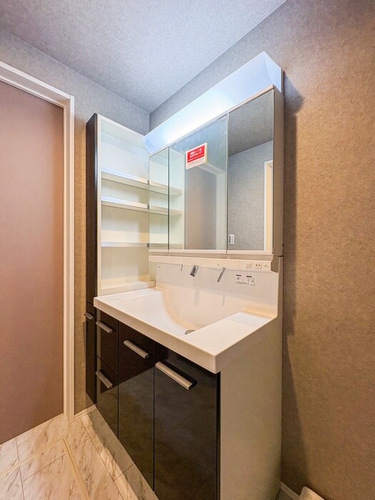 西日暮里6丁目戸建の物件内観写真