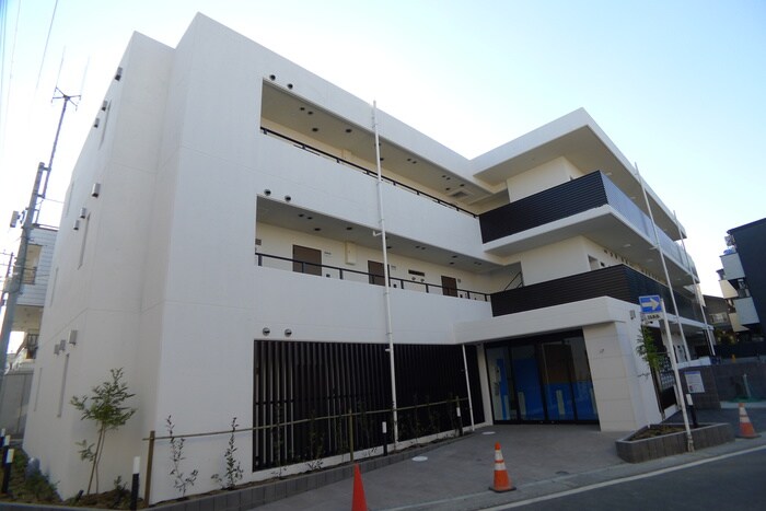 グレーシア草加の物件外観写真