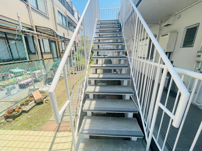 秋元ファミリーハイツⅡの物件外観写真