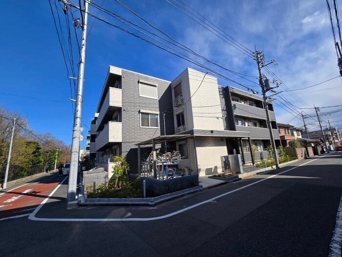 アヴァンス中村南の物件外観写真