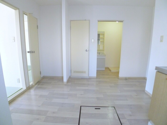 グレイッシュクサカベⅡの物件内観写真