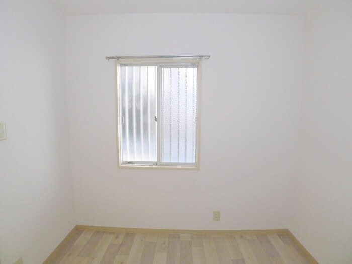 グレイッシュクサカベⅡの物件内観写真