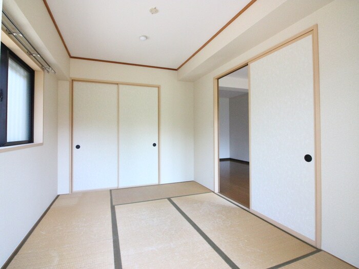 ﾀｶｰﾗ･ﾊｰｳﾞｪｽﾄ弐番館の物件内観写真