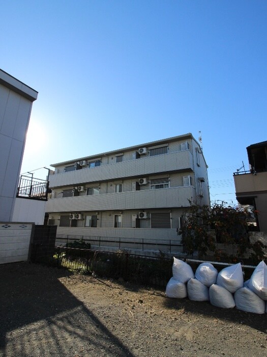 セジュールウィンの物件外観写真