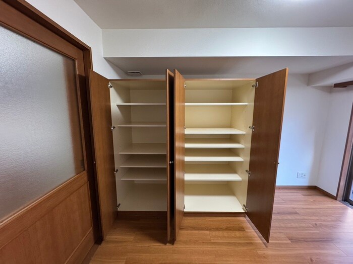 エクメ－ネ日本橋302号室の物件内観写真