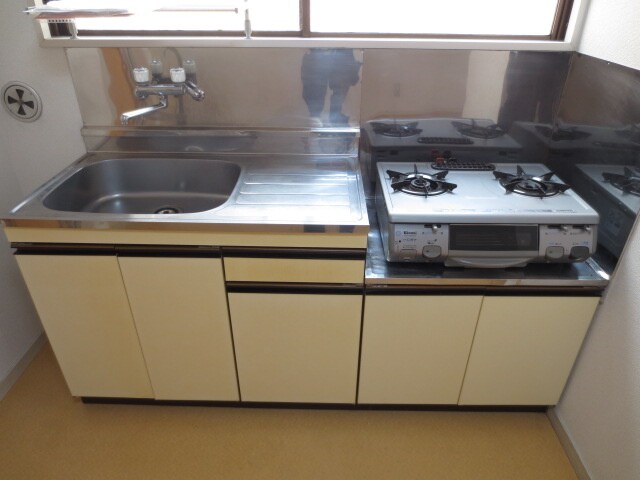 あずまコ－ポの物件内観写真