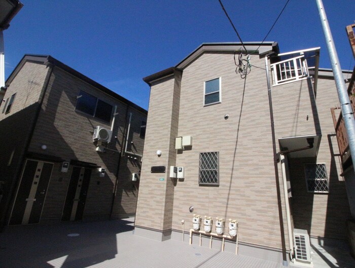 H・Gフラットの物件外観写真