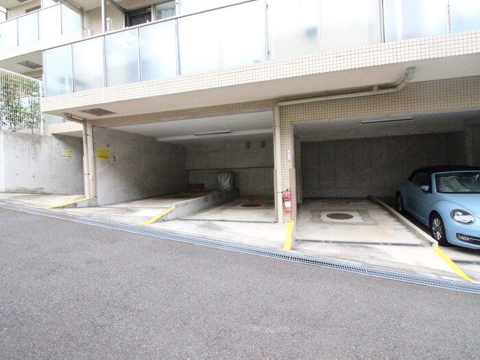 メゾンドール鷺沼の物件外観写真