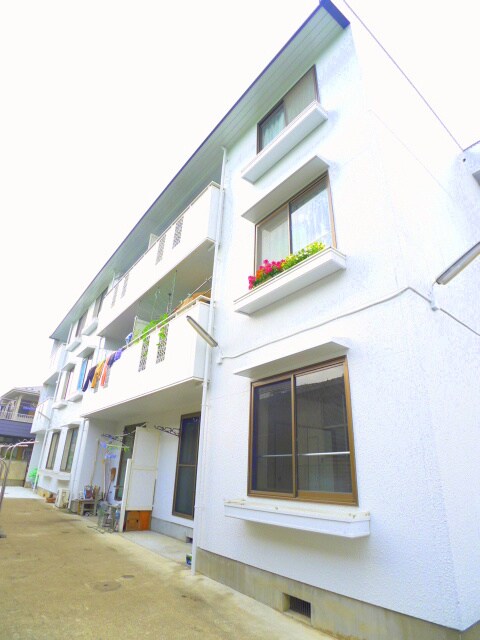 ドミ－ル吉田の物件外観写真