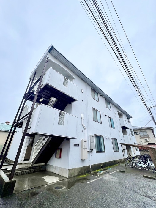 ドミ－ル吉田の物件外観写真