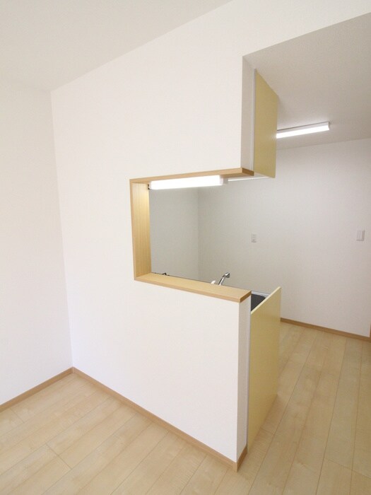 アムールイルヴィラージュの物件内観写真