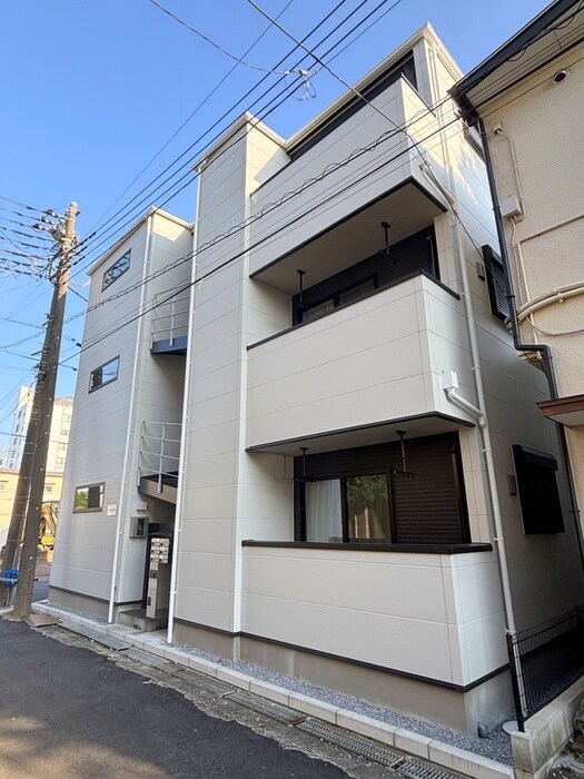 ＭＥＬＤＩＡ武里Ⅳの物件外観写真