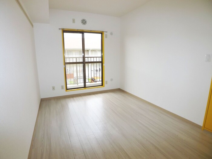 SUNNCITY HIKOTA  B-3の物件内観写真