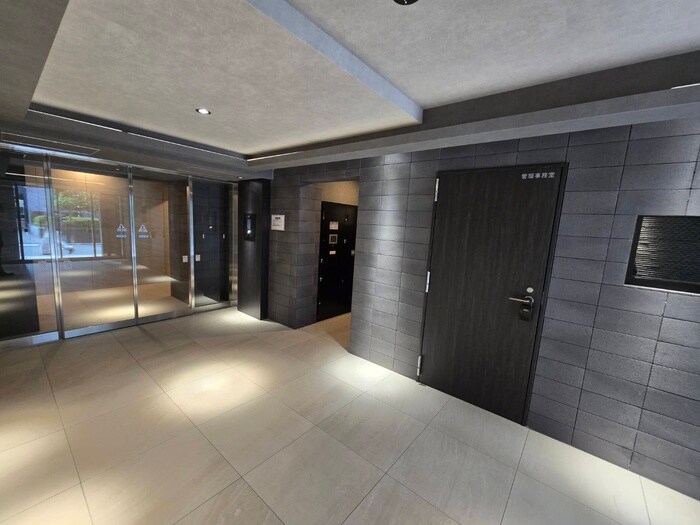 S-RESIDENCE高井戸EASTの物件外観写真