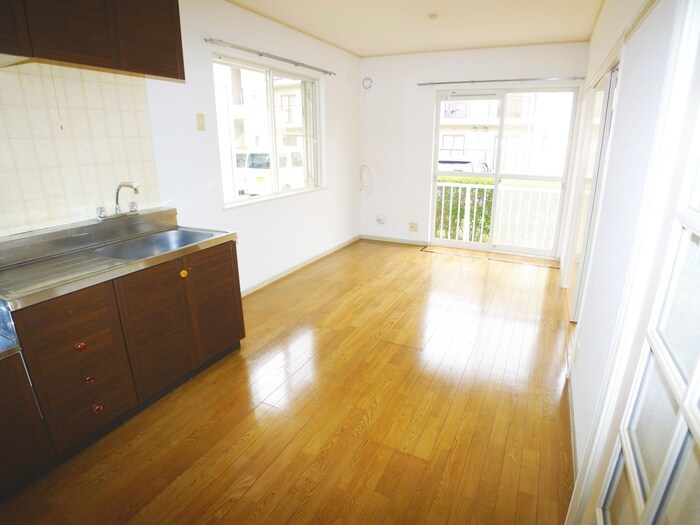 SUNCTY HIKOTA  A-2の物件内観写真