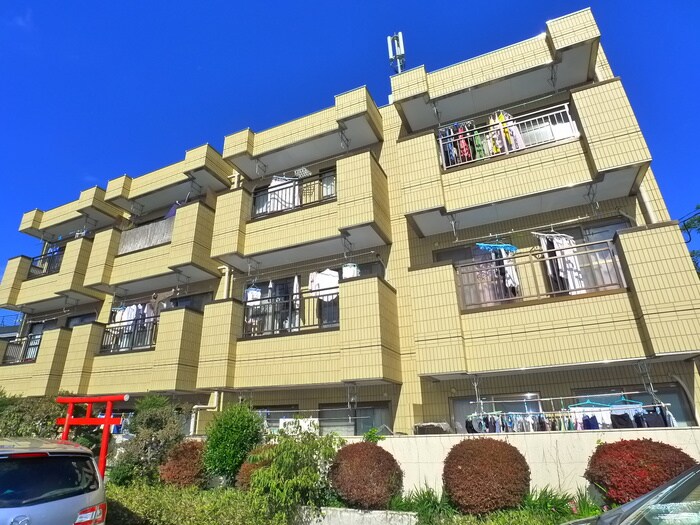 サニーマンションの物件外観写真