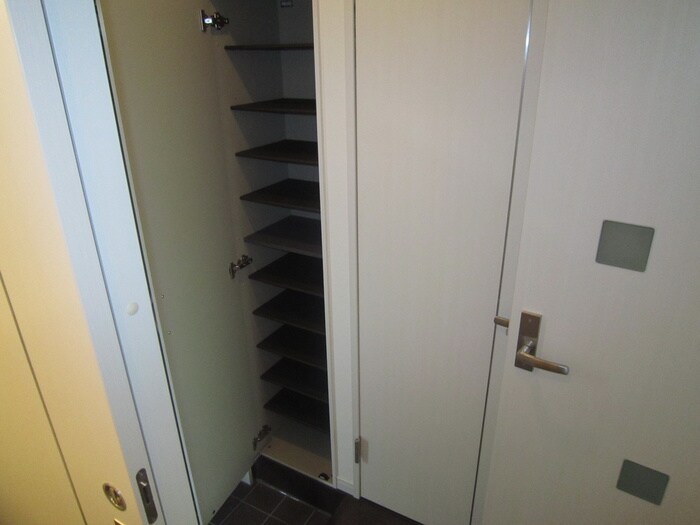 アンブラッセ新検見川の物件内観写真