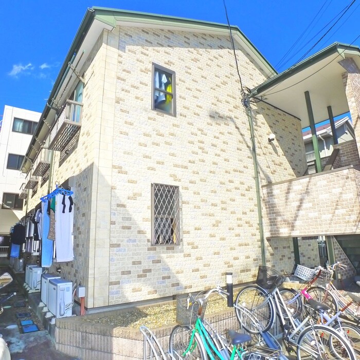 リリ－テラスＣの物件外観写真