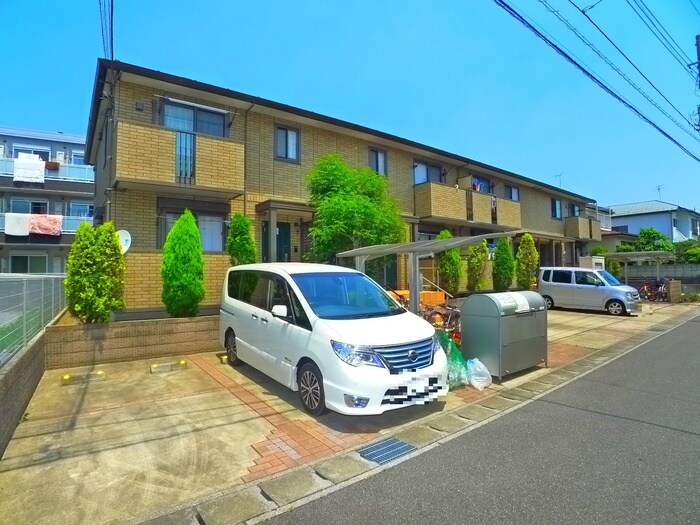 ラ・プランタンの物件外観写真