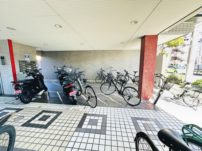 第8新井ビルの物件外観写真