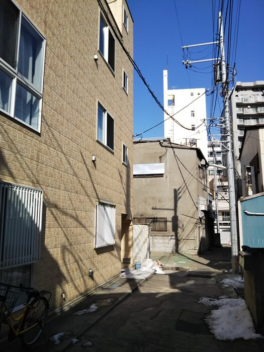 E carina(ｴ ｶﾘ-ﾅ)の物件外観写真