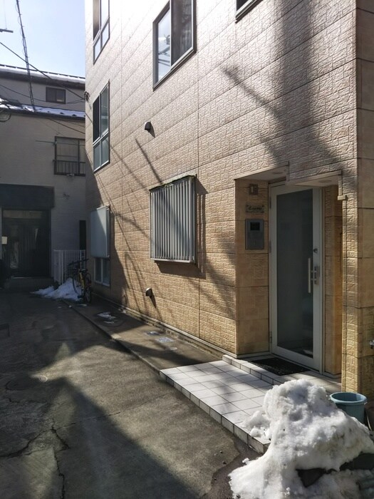 E carina(ｴ ｶﾘ-ﾅ)の物件外観写真