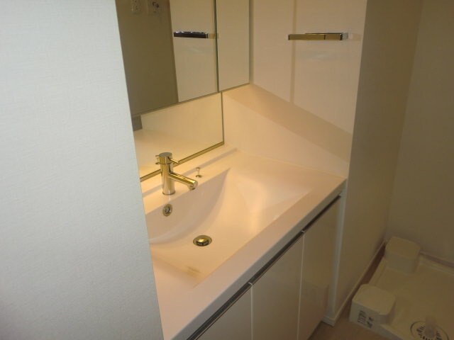 メゾンカルム本郷の物件内観写真