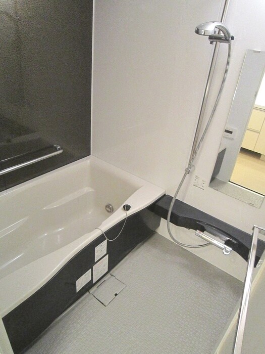 メゾンカルム本郷の物件内観写真