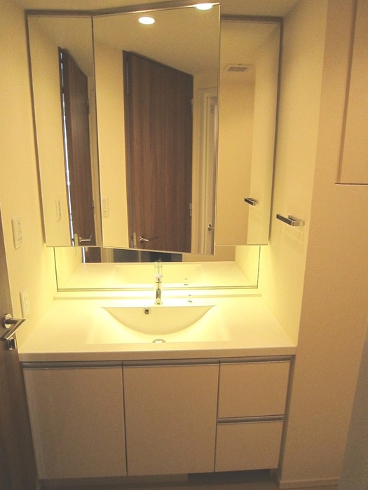 メゾンカルム本郷の物件内観写真