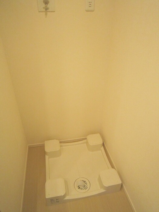 メゾンカルム本郷の物件内観写真