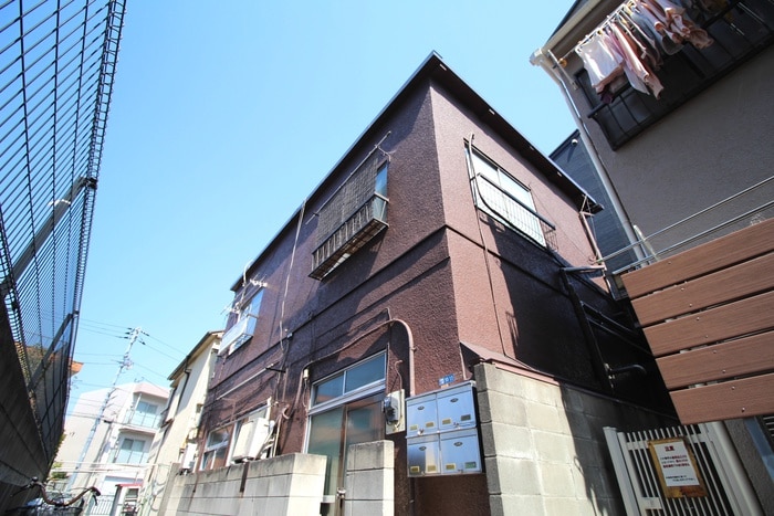 岩田荘の物件外観写真