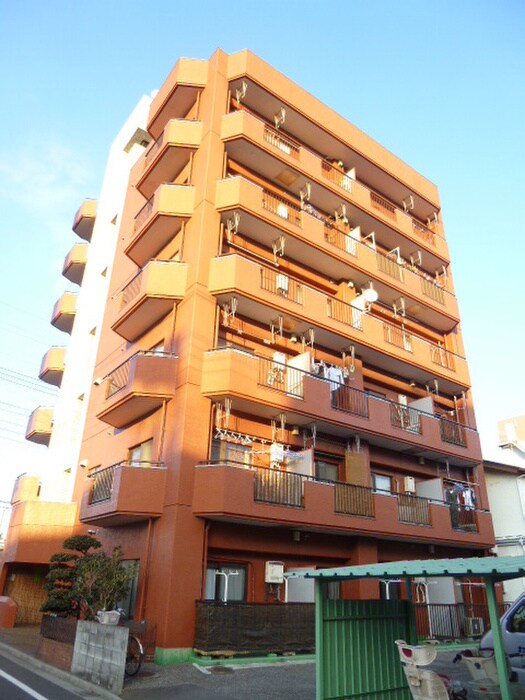 リバーサイド新高島平の物件外観写真