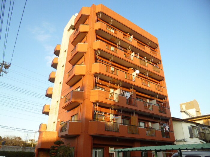 リバーサイド新高島平の物件外観写真