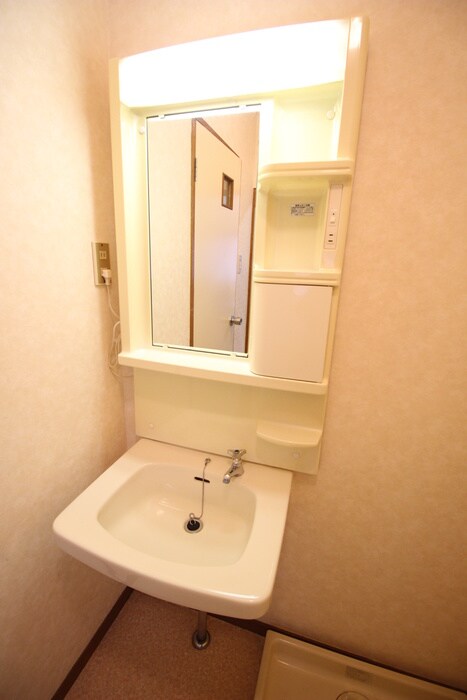 リバーサイド新高島平の物件内観写真