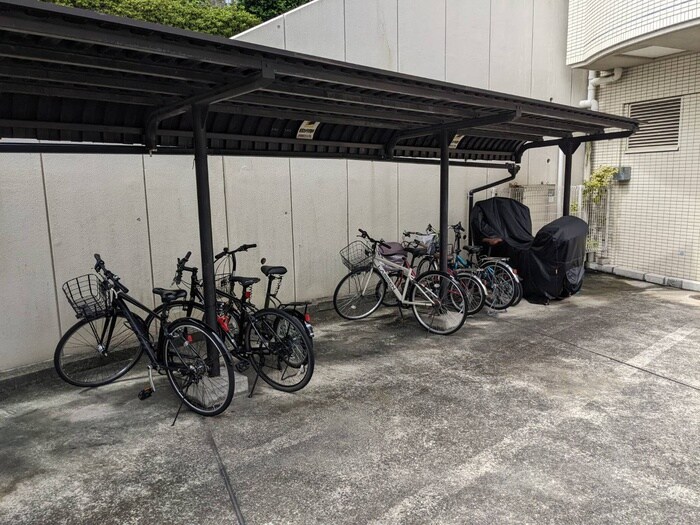 篠原グリ－ンハイツの物件外観写真