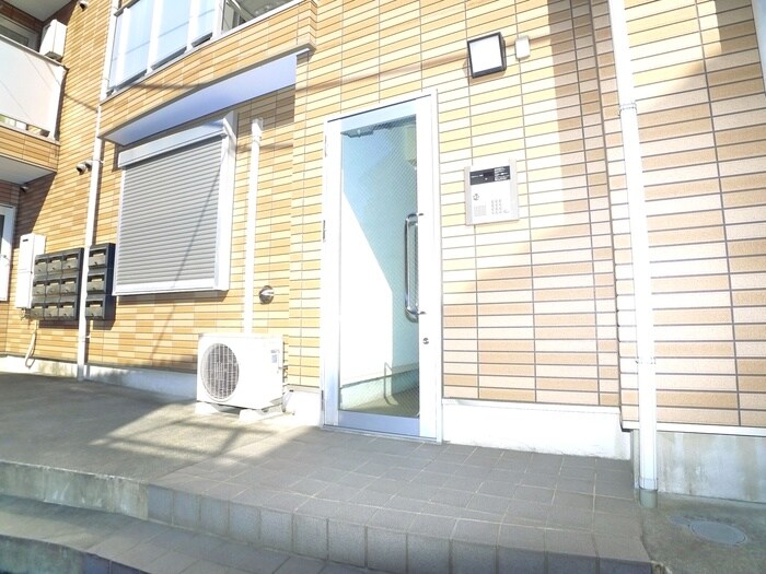 シャンテ小菅Ⅱの物件外観写真