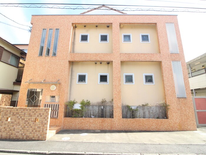 メゾン・ボナールの物件外観写真