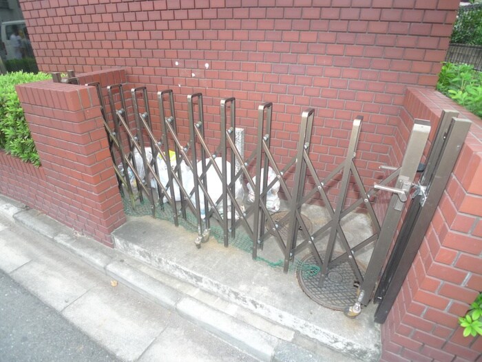 ラフィナ－ト・エムの物件外観写真