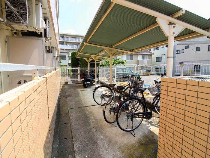 新百合ヒルズの物件外観写真