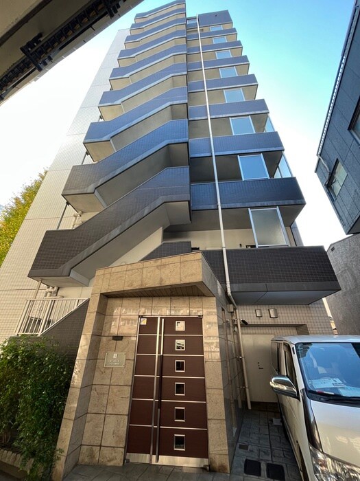 アレーズ南池袋の物件外観写真