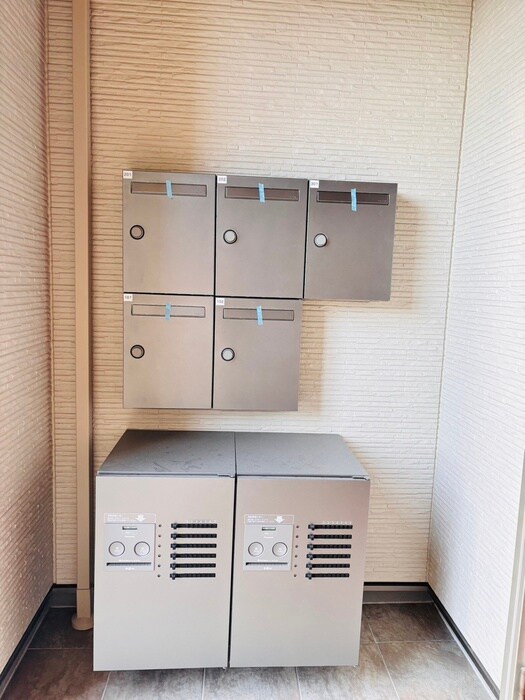 ELegante Srenoの物件外観写真