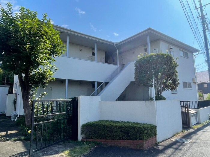 ホワイトコ－トの物件外観写真