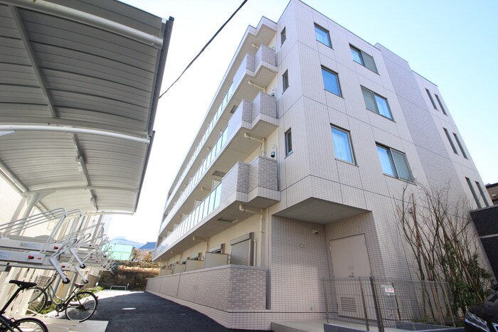 フローラ小石川の物件外観写真